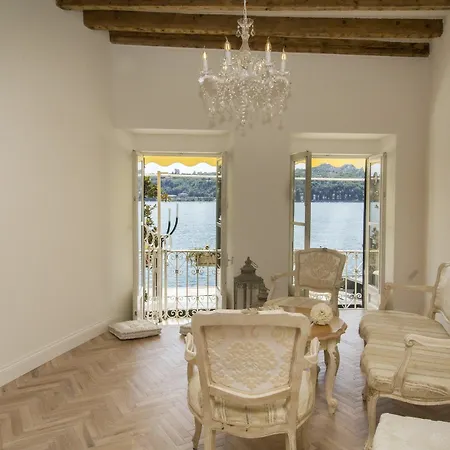 San Carlo Luxury - Garda Holidays سالو